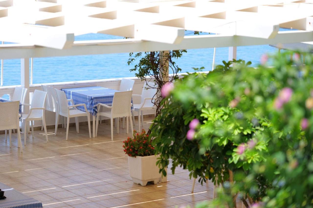 Hotel Erdano Sarandë Exterior foto
